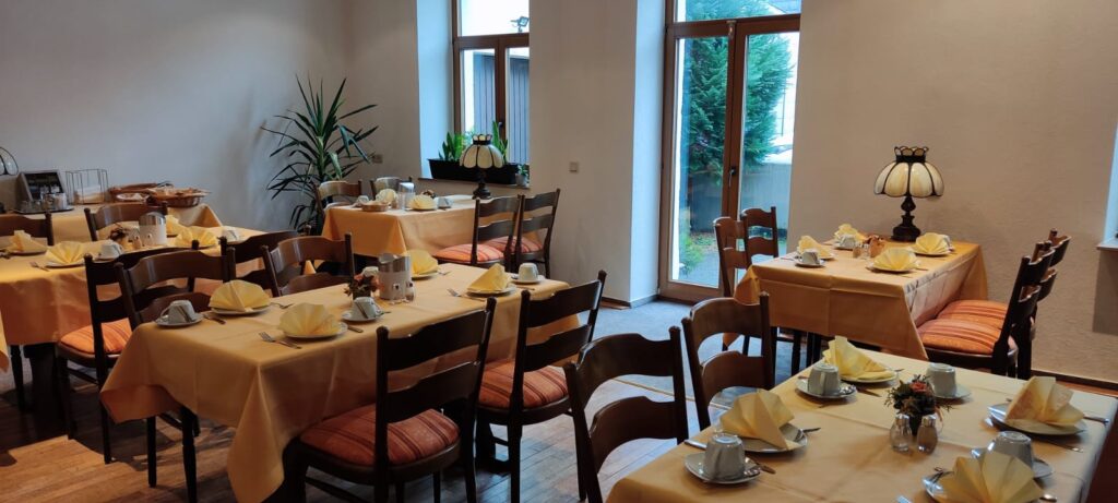 Frühstücksraum im Hotel Lava | Ihr Eifel Hotel